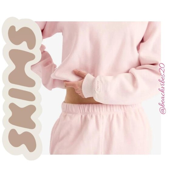 SKIMS Cotton Fleece Classic Crewneck Pullover Cherry Blossom Small NWT - Picture 3 of 4